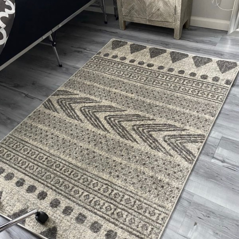 Area rug
